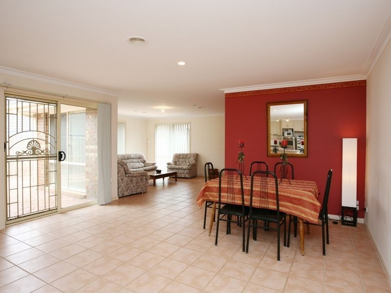 9 Jamie Court, Pakenham VIC 3810