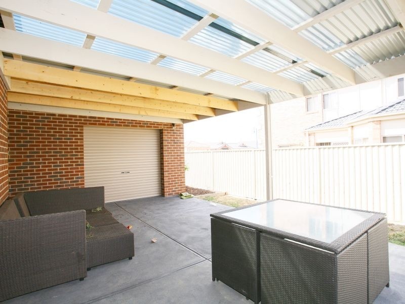 6 Viola Avenue, Pakenham VIC 3810