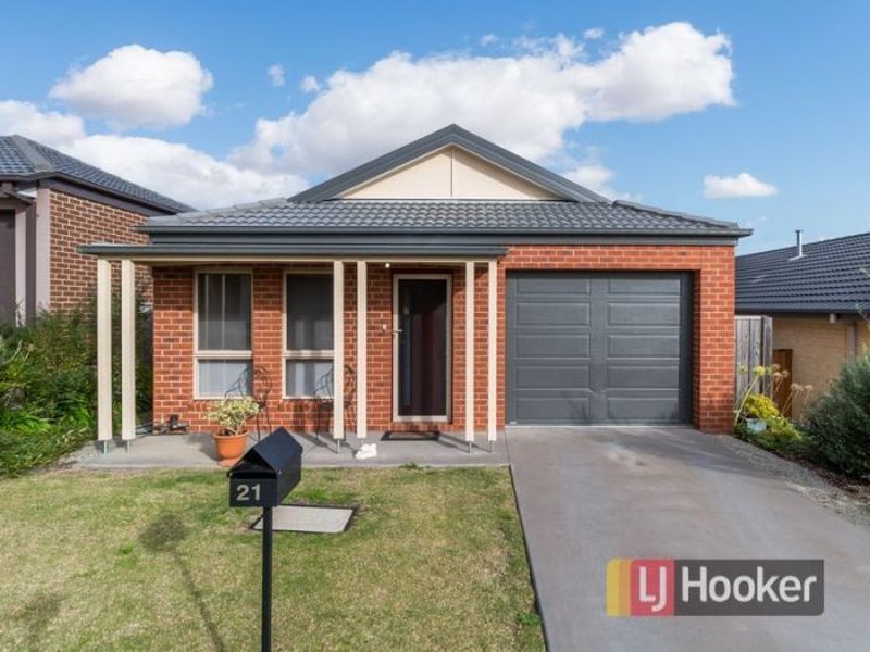 21/3 Manor View, Pakenham VIC 3810