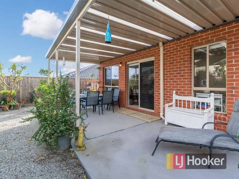 21/3 Manor View, Pakenham VIC 3810