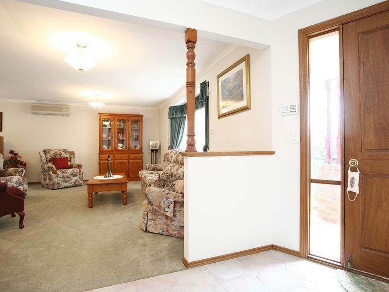 7 Christopher Close, Pakenham VIC 3810