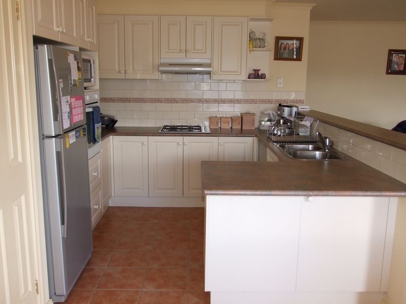 36 Ben Drive, Pakenham VIC 3810