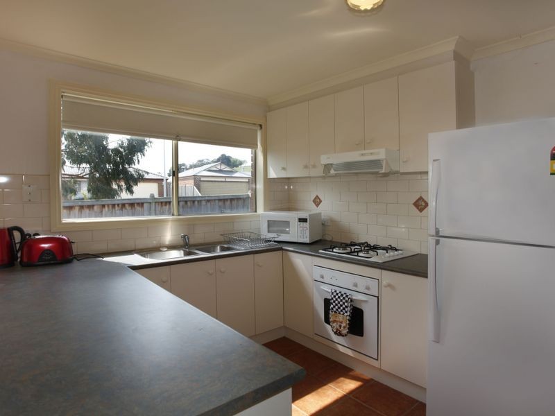 44 Balmoral Way, Pakenham VIC 3810