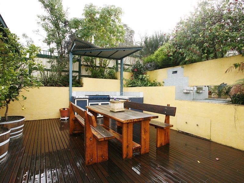 24 Breyleigh Drive, Pakenham VIC 3810