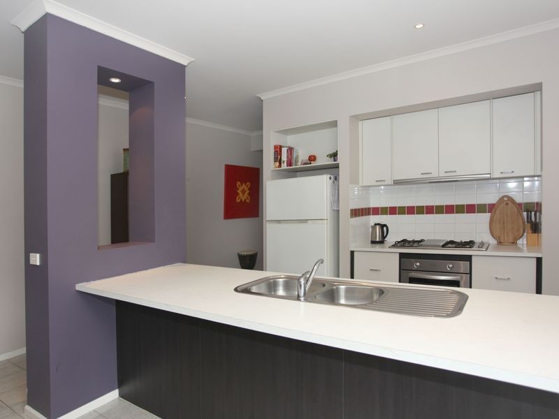 8 Fallingwater Drive, Pakenham VIC 3810