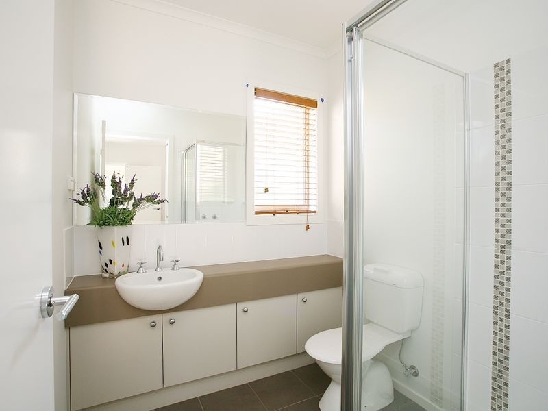 3/4-6 May Court, Garfield VIC 3814