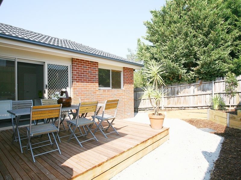 3/4-6 May Court, Garfield VIC 3814