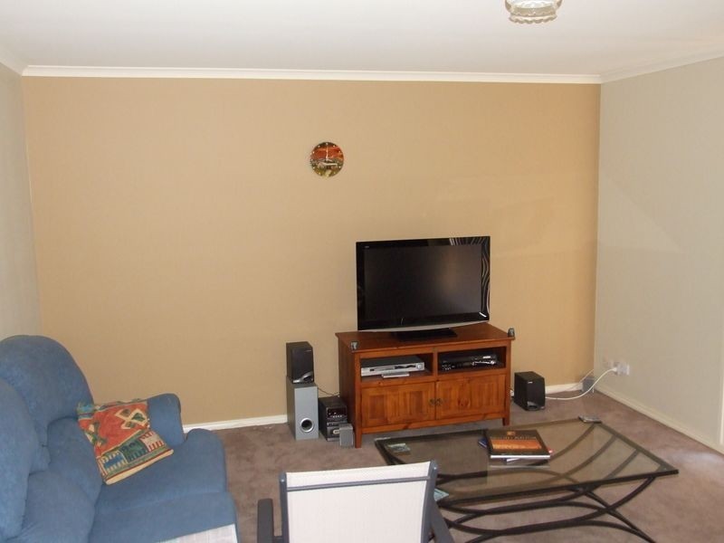 33 Ben Drive, Pakenham VIC 3810