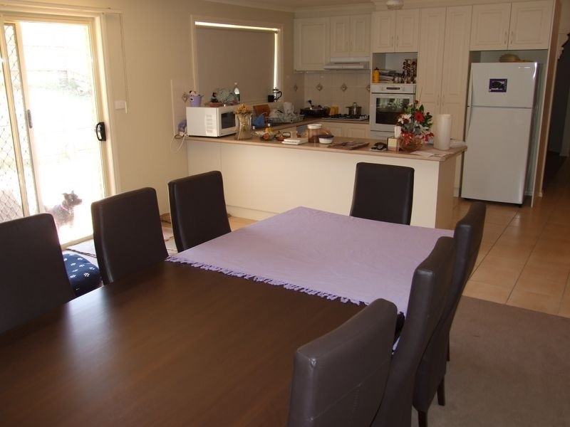 33 Ben Drive, Pakenham VIC 3810