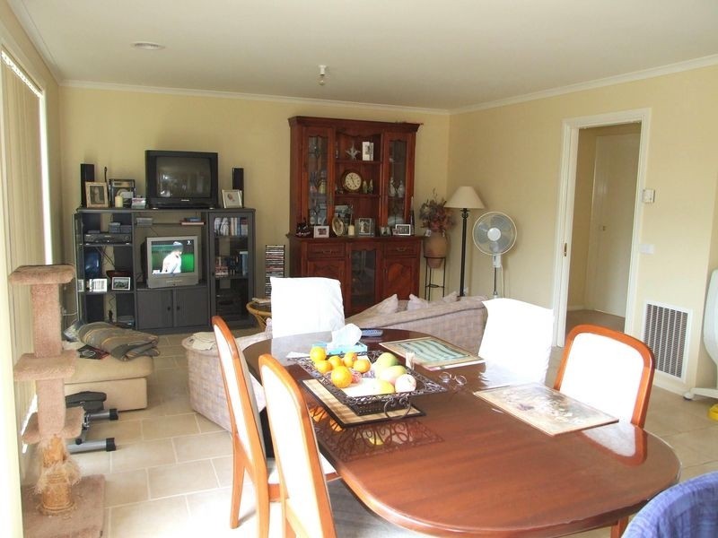 51 Balmoral Way, Pakenham VIC 3810