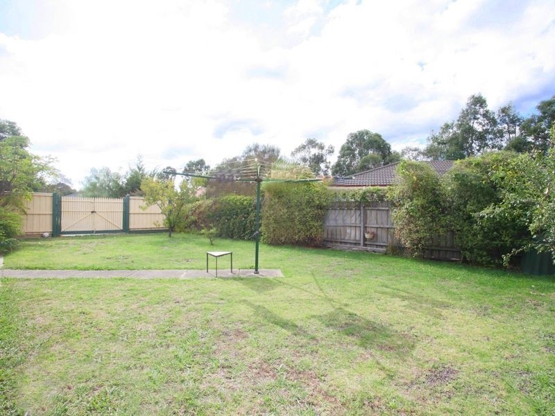 7 Rae Court, Pakenham VIC 3810