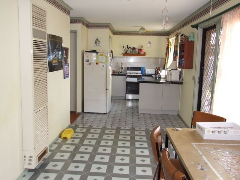 2 Broadbent Way, Pakenham VIC 3810