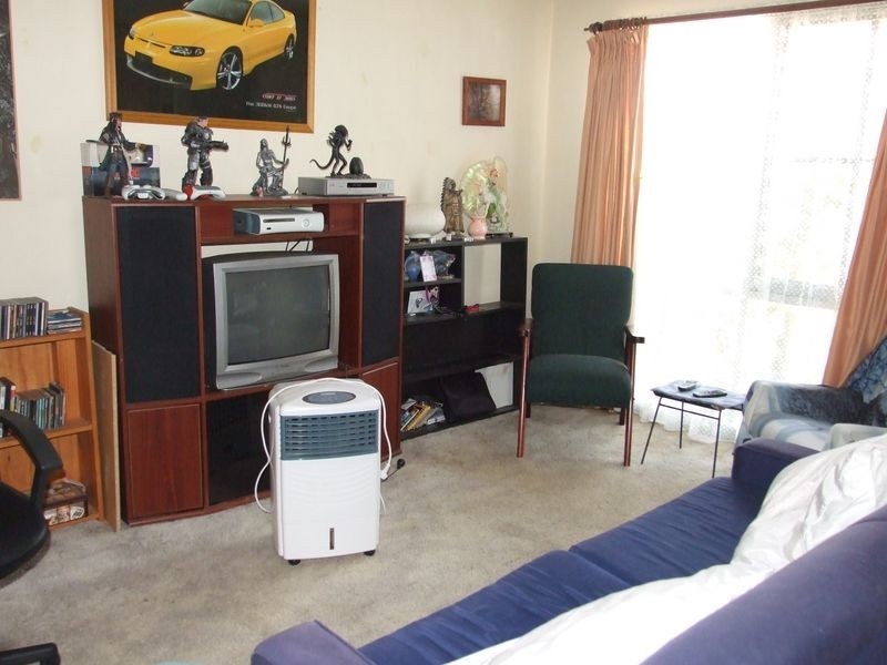 2 Broadbent Way, Pakenham VIC 3810