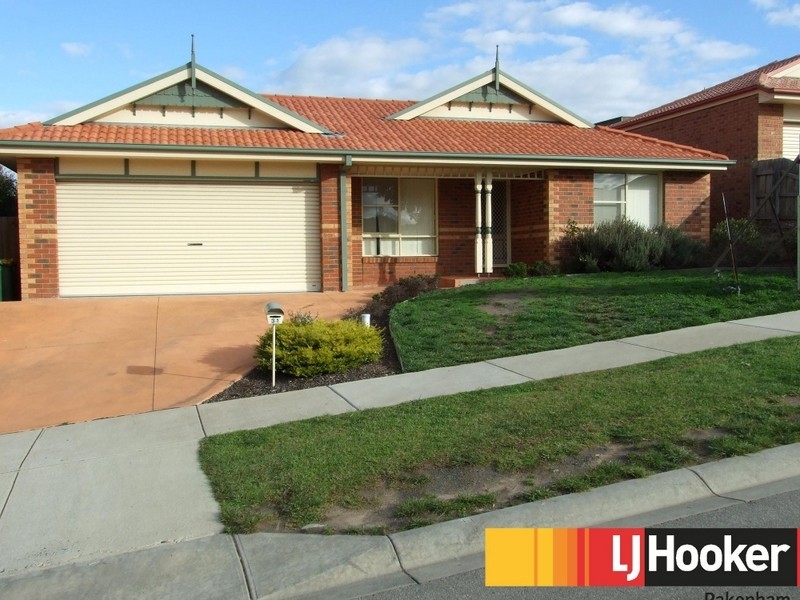 31 Ben Drive, Pakenham VIC 3810