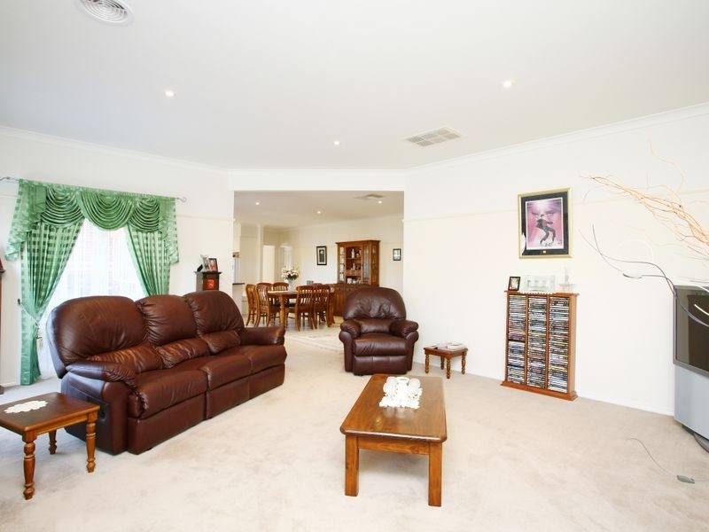 23 MacKellar Street, Pakenham VIC 3810