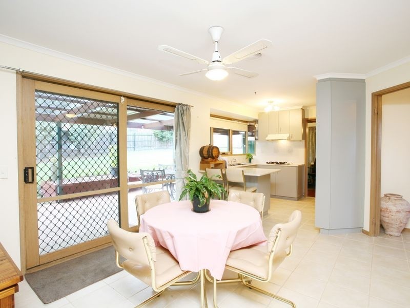 5 Malcolm Court, Pakenham VIC 3810