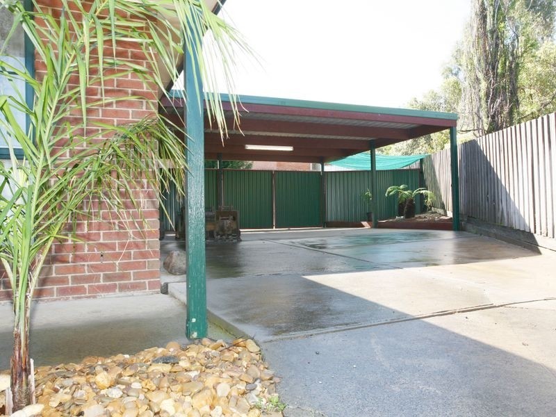 5 Malcolm Court, Pakenham VIC 3810