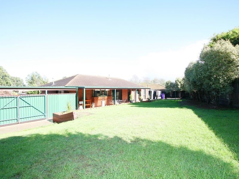 5 Malcolm Court, Pakenham VIC 3810