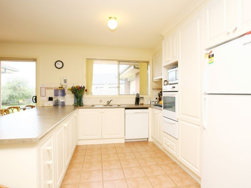 11 Thornbill Circuit, Pakenham VIC 3810