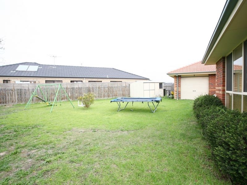 11 Thornbill Circuit, Pakenham VIC 3810