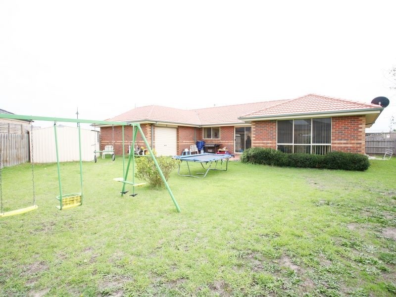 11 Thornbill Circuit, Pakenham VIC 3810