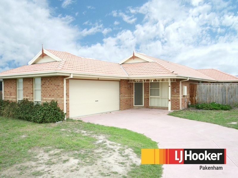 10 Gilmore Street, Pakenham VIC 3810