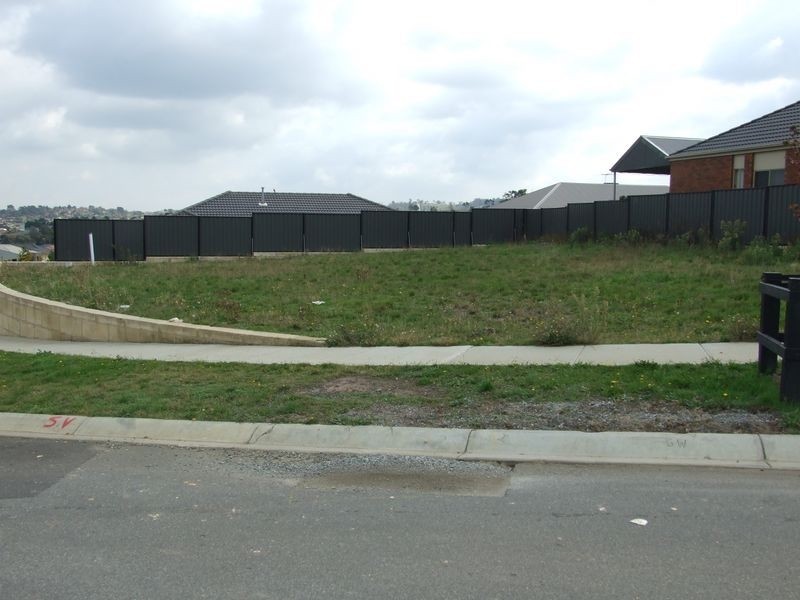 110 Windermere Boulevard, Pakenham VIC 3810