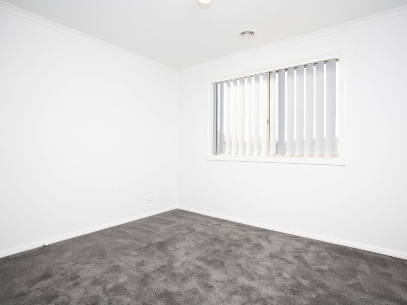 102 Webster Way, Pakenham VIC 3810