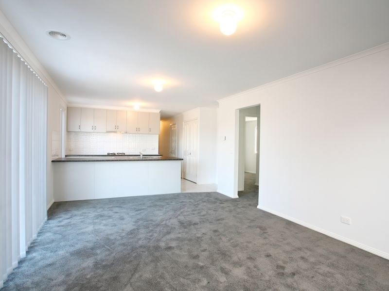 102 Webster Way, Pakenham VIC 3810