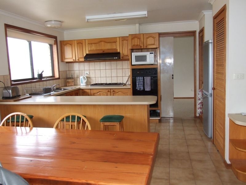 132 Ahern Road, Pakenham VIC 3810