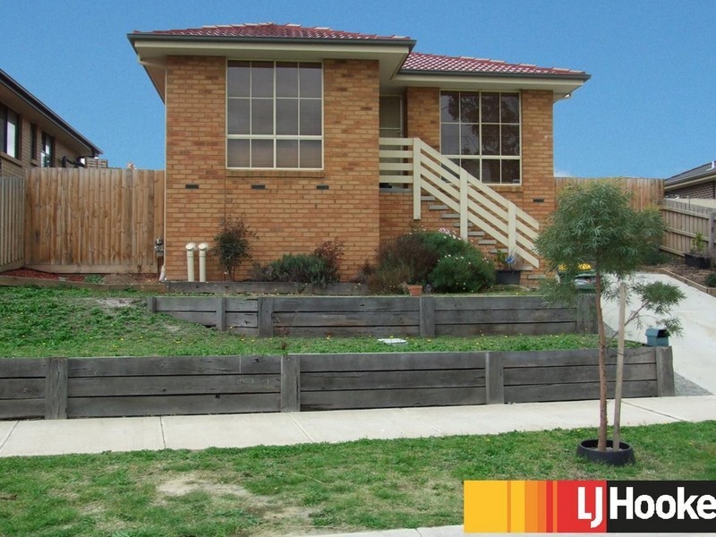 29 Riviera Drive, Pakenham VIC 3810