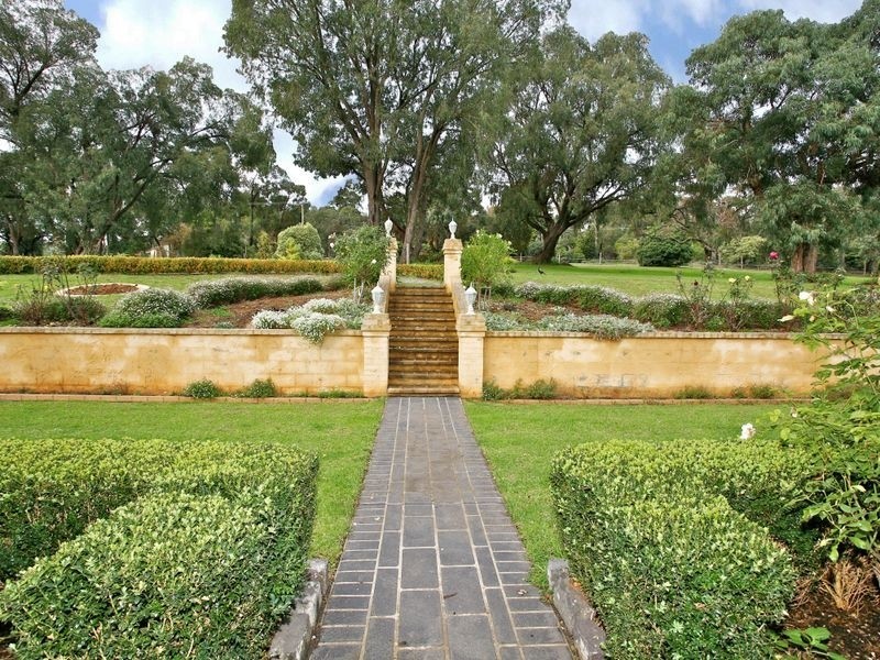 5 Wingelo Lane, Maryknoll VIC 3812