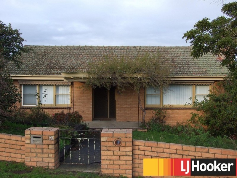 52 Ahern Road, Pakenham VIC 3810