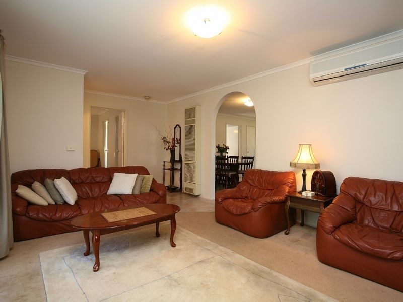 22 Howey Road, Pakenham VIC 3810