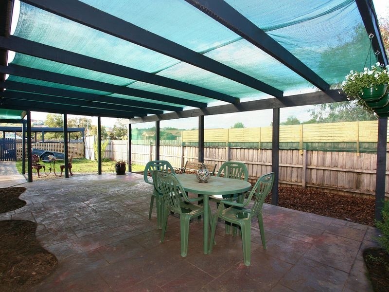 22 Howey Road, Pakenham VIC 3810