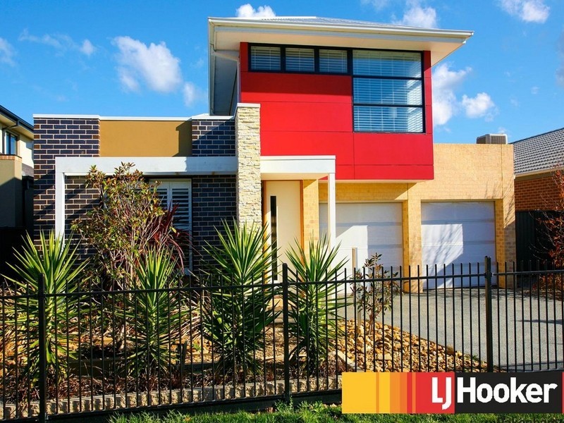 14 Botanic Drive, Pakenham VIC 3810