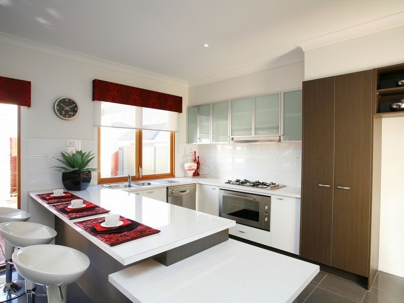 14 Botanic Drive, Pakenham VIC 3810
