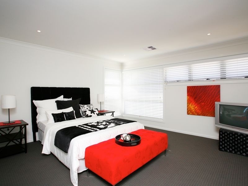 14 Botanic Drive, Pakenham VIC 3810