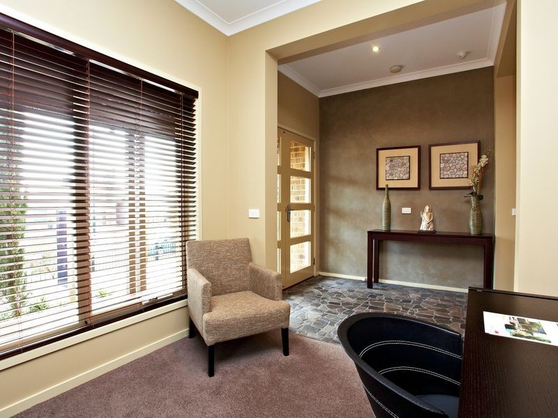 11 Botanic Drive, Pakenham VIC 3810
