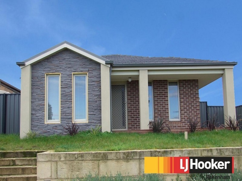 10 Volta Lane, Pakenham VIC 3810