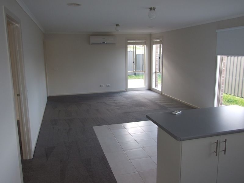 10 Volta Lane, Pakenham VIC 3810