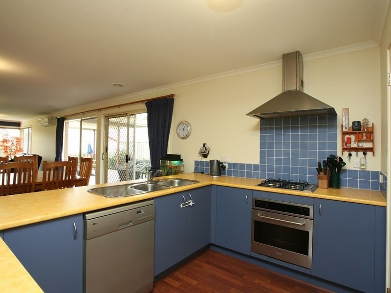 5 Settlers Court, Pakenham VIC 3810