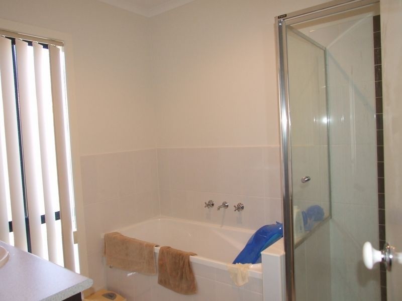 34 Britton Drive, Pakenham VIC 3810