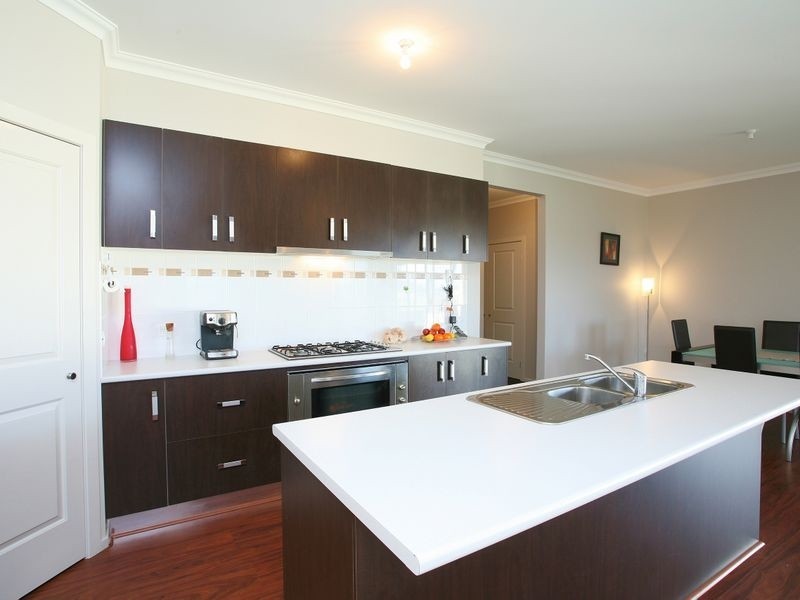 17 Ben Cairn Mews, Pakenham VIC 3810