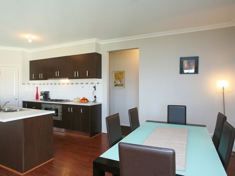 17 Ben Cairn Mews, Pakenham VIC 3810