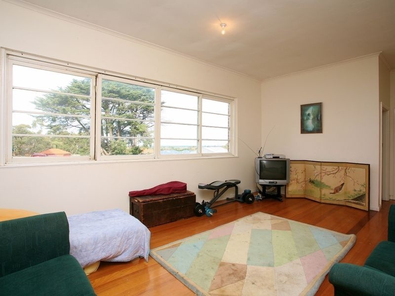 16 Meeking Drive, Pakenham VIC 3810