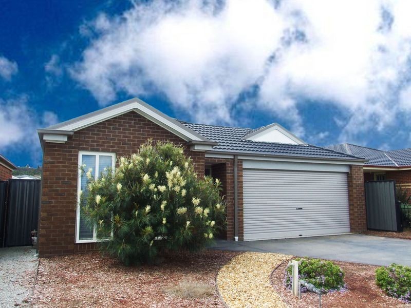 5 Como Chase, Pakenham VIC 3810