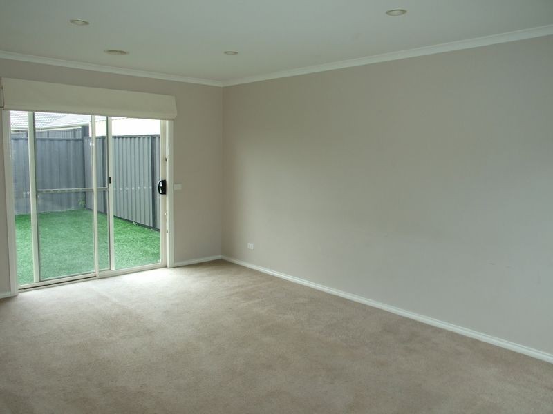 5 Como Chase, Pakenham VIC 3810