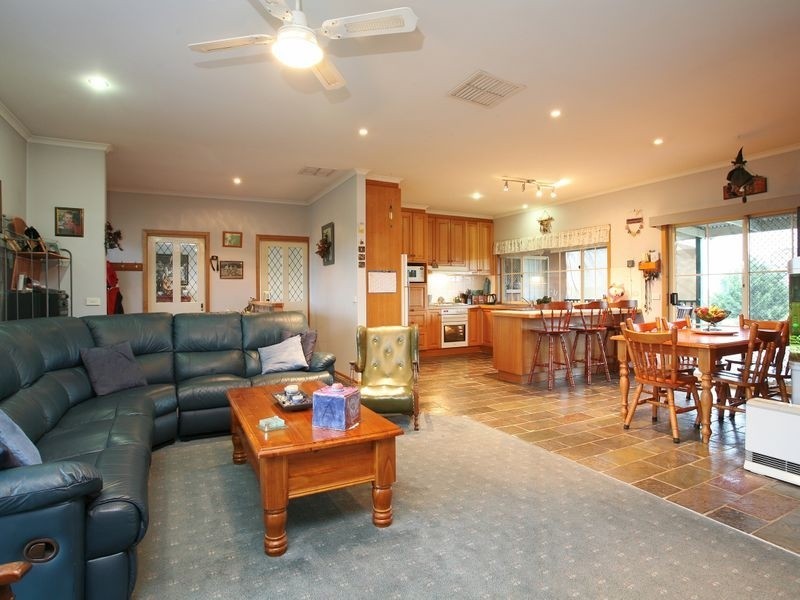 225 Boundary Drain Road, Koo Wee Rup VIC 3981