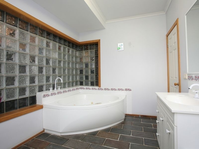 225 Boundary Drain Road, Koo Wee Rup VIC 3981